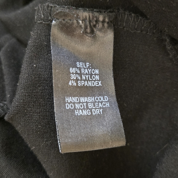 Lulu's Gracefully Yours sleeveless v-neck little black dress medium - Picture 10 of 11